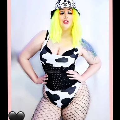 Photo of model @emmie.b_xx