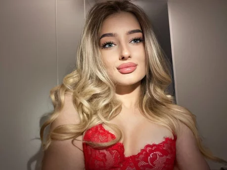 Photo of model @emmy_kitten