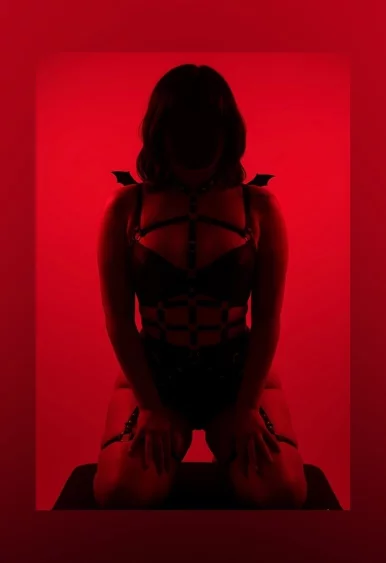 Photo of model @emo_princess_luv