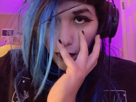 Photo of model @emoducky