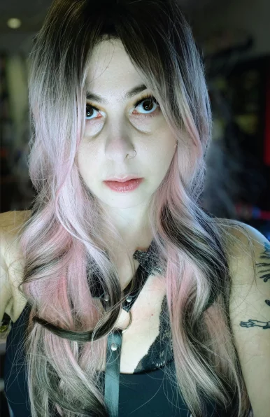 Photo of model @empressblaze