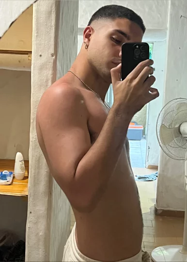 Photo of model @ericcade