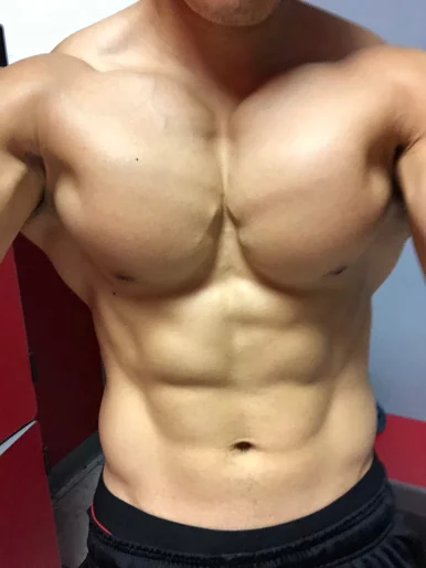 Photo of model @erotic_eric