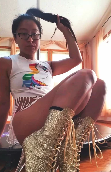 Photo of model @eroticalynn