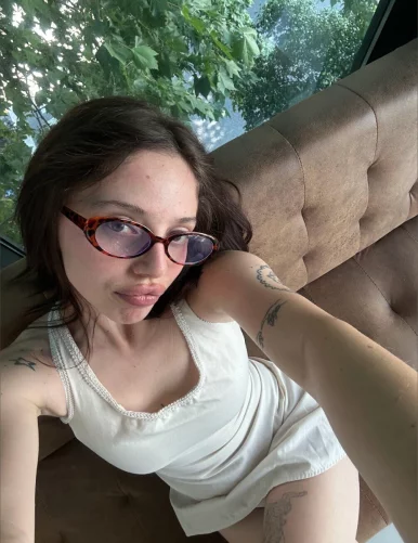 Photo of model @eviegoth