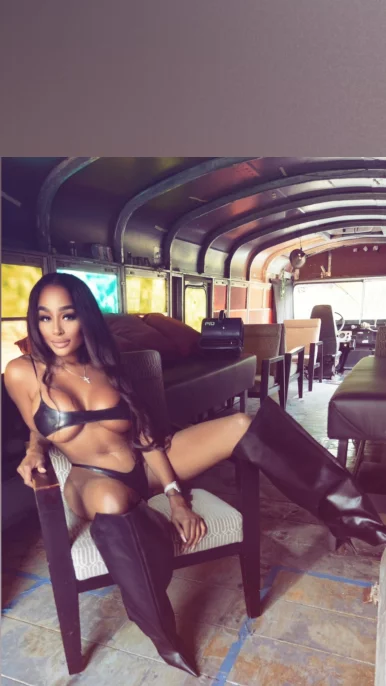 Photo of model @exotic_fox