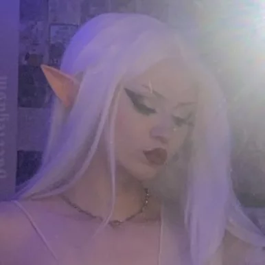 Photo of model @faeriegasmfree