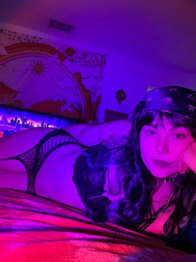 Photo of model @fairygrrrl666