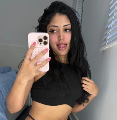 Photo of model @faith_bloomx