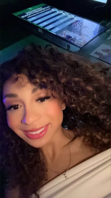 Photo of model @falkybear