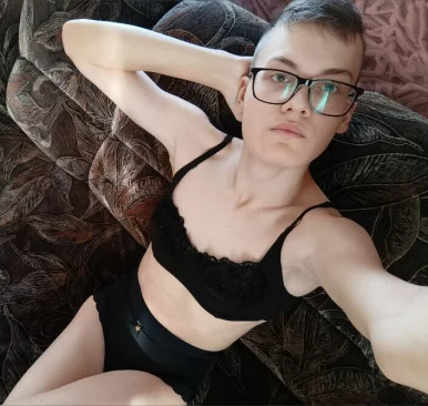 Photo of model @femboy_abbie