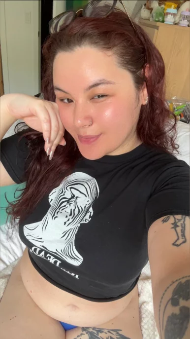 Photo of model @feralgirl666