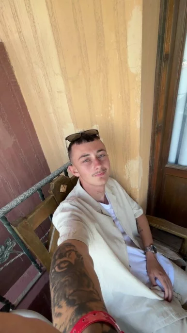 Photo of model @fin06