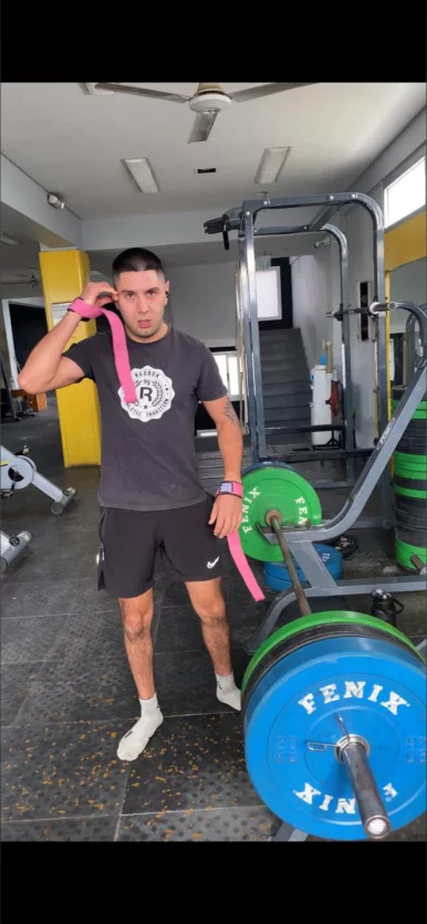 Photo of model @fitlatino96