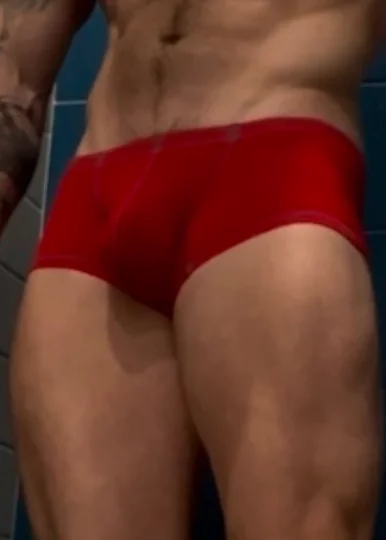 Photo of model @flexnthings_free