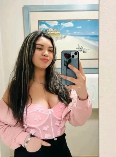 Photo of model @flor_23427