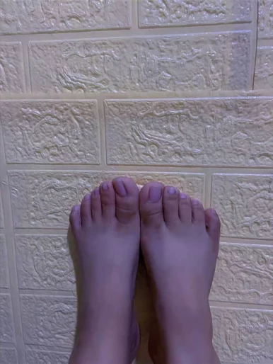 Photo of model @footfettish1011