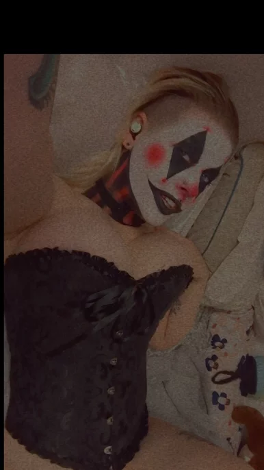 Photo of model @fortheallure