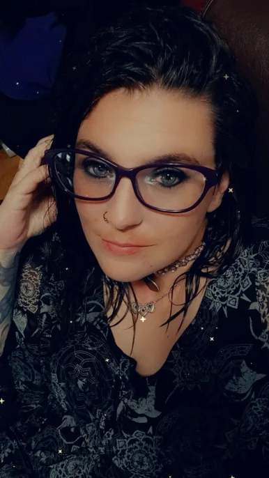 Photo of model @freakyferal