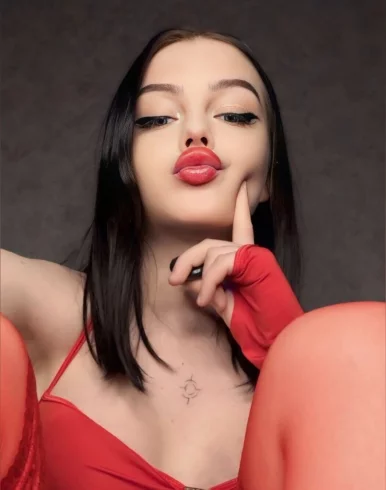 Photo of model @freyadollts