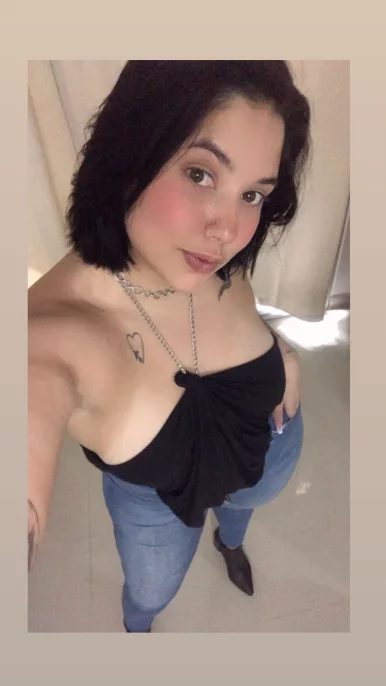 Photo of model @geralcurvyy