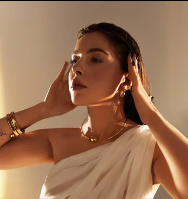 Photo of model @goddess_of_your_mind