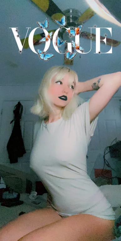 Photo of model @goddessathena13