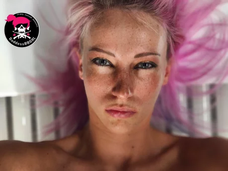 Photo of model @goddessbbgrl