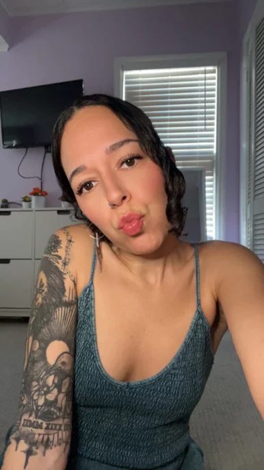 Photo of model @goddesskaayla