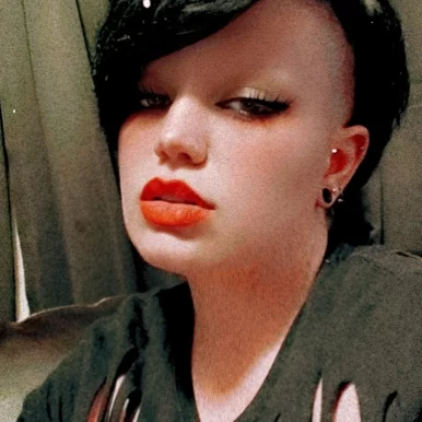 Photo of model @goddessnyxeden