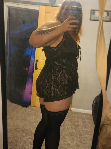 Photo of model @goddessnyxen