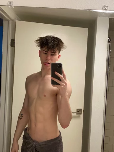 Photo of model @godofdesirefree