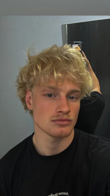 Photo of model @goldenboyliamx