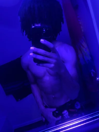 Photo of model @gottaloveveah