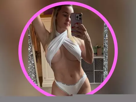 Photo of model @graceykay