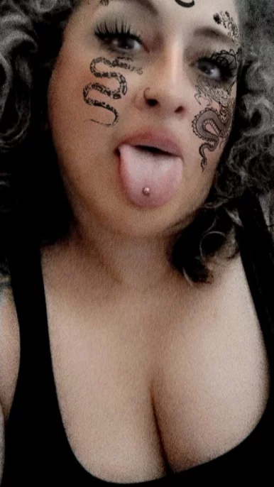 Photo of model @grannymel