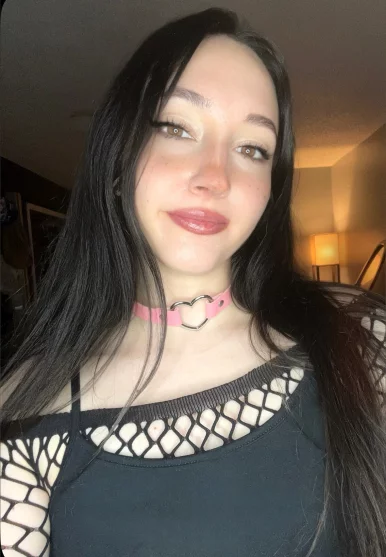 Photo of model @grimbarbie