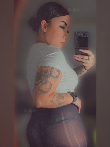 Photo of model @hailnyx