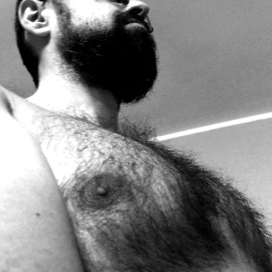 Photo of model @hairyteddy76