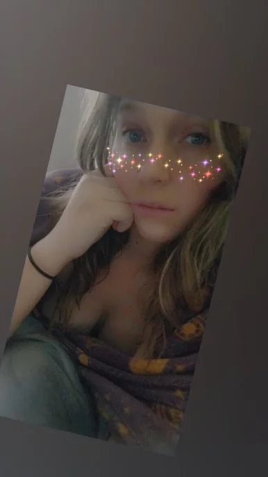 Photo of model @harl3ys1ns