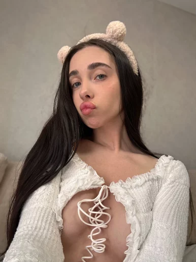 Photo of model @haru_bunny