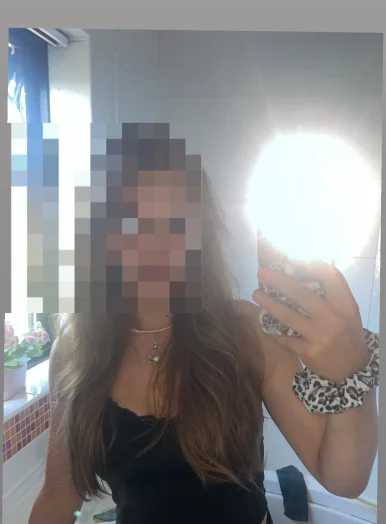 Photo of model @hayleyrosexoo