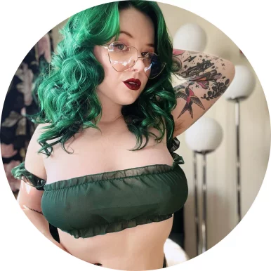 Photo of model @hazelmeadows