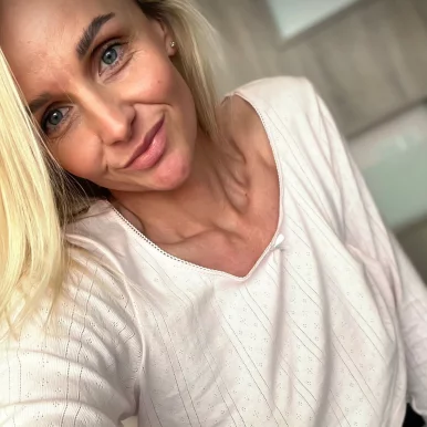 Photo of model @helen.de