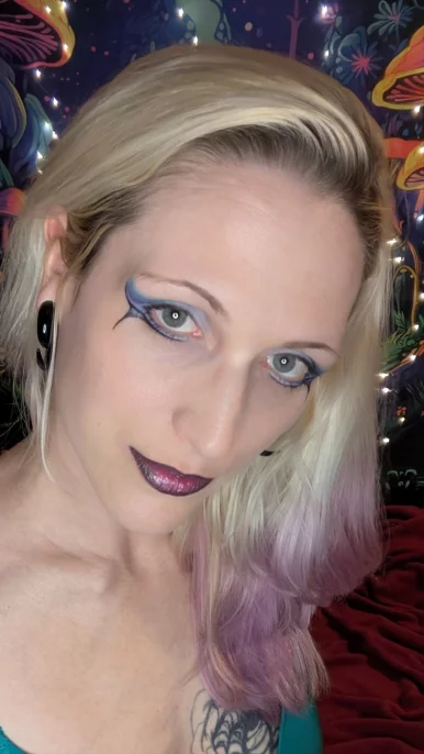 Photo of model @hellequin_888