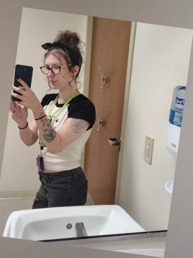 Photo of model @hellojayxo