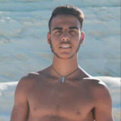 Photo of model @henchm4_n