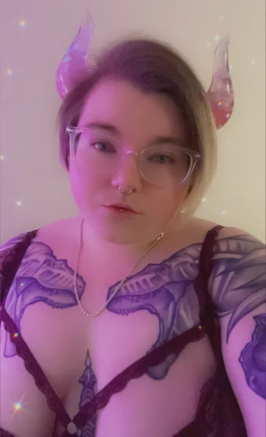 Photo of model @herahecate