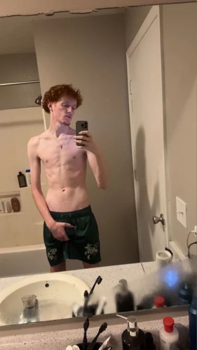 Photo of model @heyjaxon