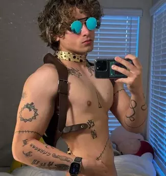 Photo of model @heyjojo